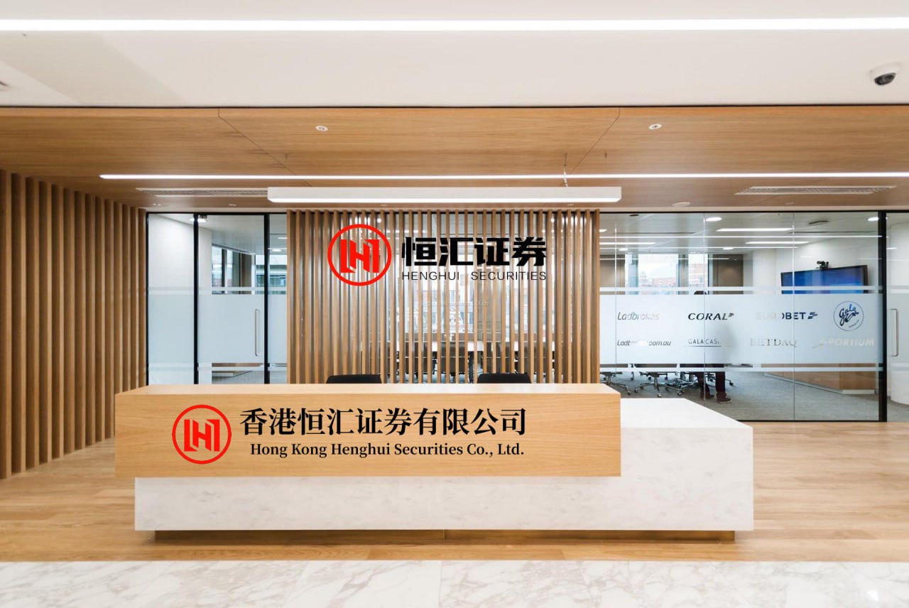 维嘉配资平台 巩晓彬两大心腹球员的变化：从主力到边缘，他们的巅峰期真的过去了吗？